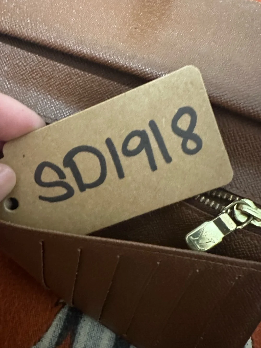 LOUIS VUITTON ❤️🌟SD1918 MONOGRAM KISSLOCK LONG WALLET ⭐️ - Picture 6 of 9